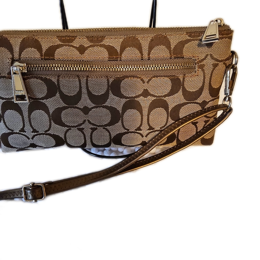 Coach Purse - Picture 3 of 8